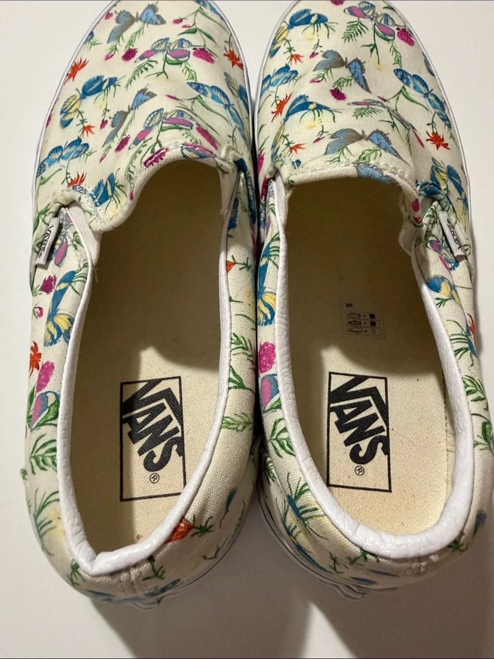 Vans Men's Size 12 Classic Slip On Butterfly Floral Sneaker Shoes Almost new